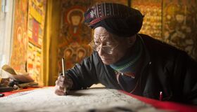 Local Artist Laos - Seize the cultural essence of Laos’s artistry